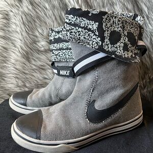 Nike boots